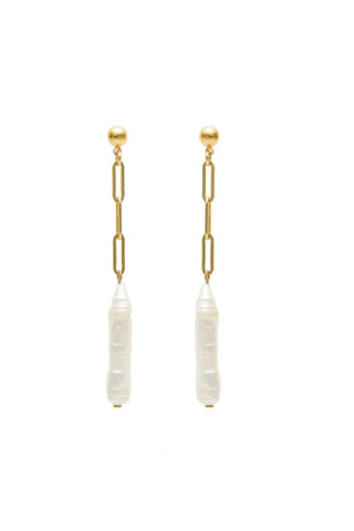 Jackie Pearls Earrings with freshwater pearls and 24K gold-plated studs – handcrafted in Spain