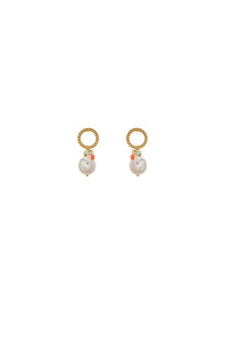 Nikki Pearls Earrings with freshwater pearls and 24K gold-plated hooks – handcrafted in Portugal